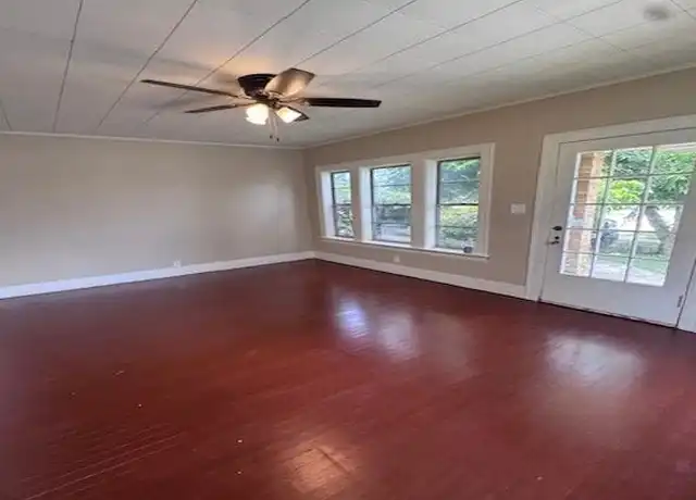 Property at 2520 Laurel Ave, Beaumont, TX, 77702, 3 beds, 1 bath, [object Object]