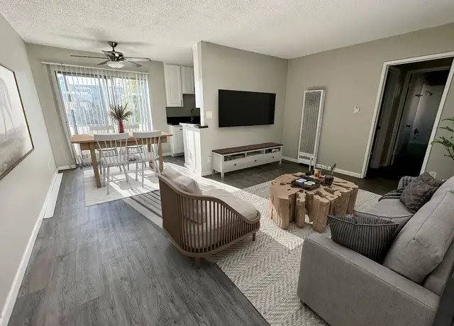 Photo of 3754 S Sepulveda Blvd, Los Angeles, CA 90034