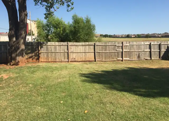 Property at 7224 N Comanche Ave, Warr Acres, OK, 73132, 4 beds, 2 baths, [object Object]