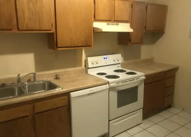Property at 5611 Lon Roberts Dr Unit 5, Knoxville, TN, 37918, 1 bed, 1 bath, [object Object]