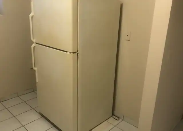 Property at 5611 Lon Roberts Dr Unit 5, Knoxville, TN, 37918, 1 bed, 1 bath, [object Object]