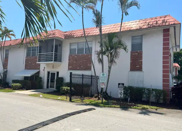 Property at 3550 NW 8th Ave #808, Pompano Beach, FL, 33064, 2 beds, 1.5 baths, [object Object]