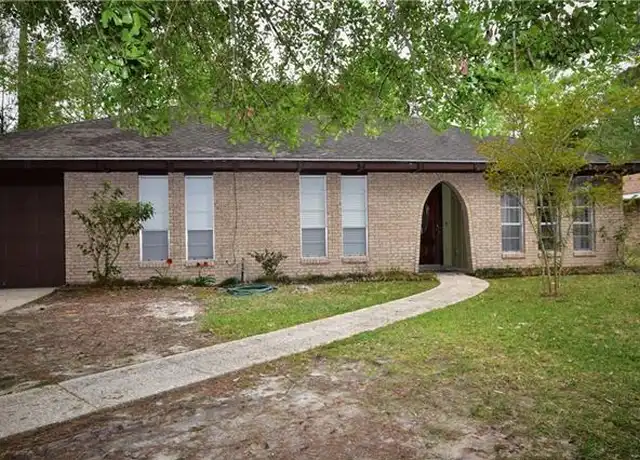 Property at 1105 Florida Ave, Slidell, LA, 70458, 3 beds, 2 baths, [object Object]
