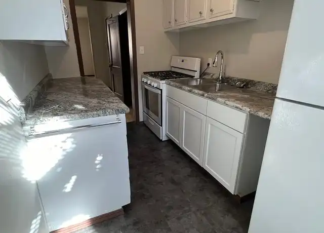 Property at 422 2nd Ave N Unit 58, Fargo, ND, 58102, 2 beds, 1 bath, [object Object]