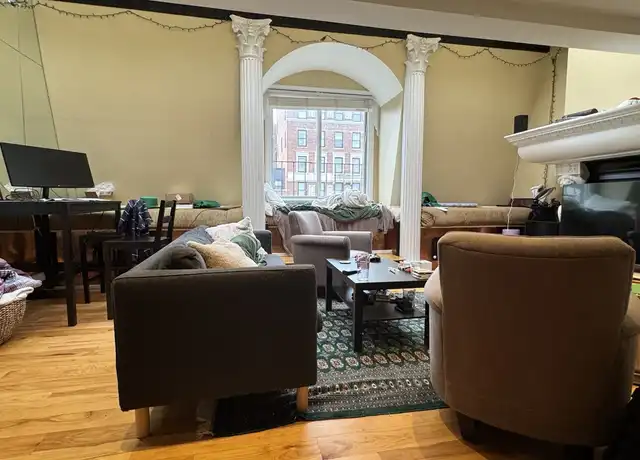 Property at 113 Beacon St Unit 6 Front, Boston, MA, 02116, 3 beds, 2 baths, [object Object]