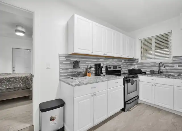 Property at 201 SE 23rd St #4, Fort Lauderdale, FL, 33316, 1 bed, 1 bath, [object Object]