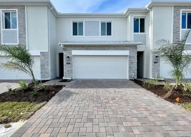 Property at 422 Bogey Dr, Davenport, FL, 33896, 3 beds, 2.5 baths, [object Object]