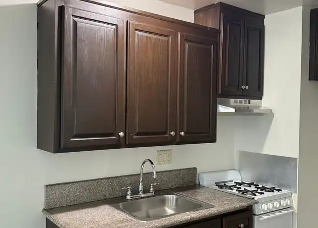 Property at 2439 S Denison Ave Unit 2, San Pedro, CA, 90731, 1 bed, 1 bath, [object Object]