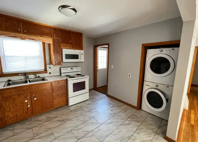 Property at 415 Anderson St, Warrensburg, MO, 64093, 3 beds, 1 bath, [object Object]