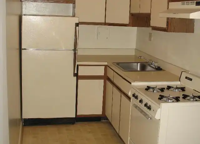 Property at 2521 20th Rd N Unit 203, Arlington, VA, 22201, 1 bed, 1 bath, [object Object]