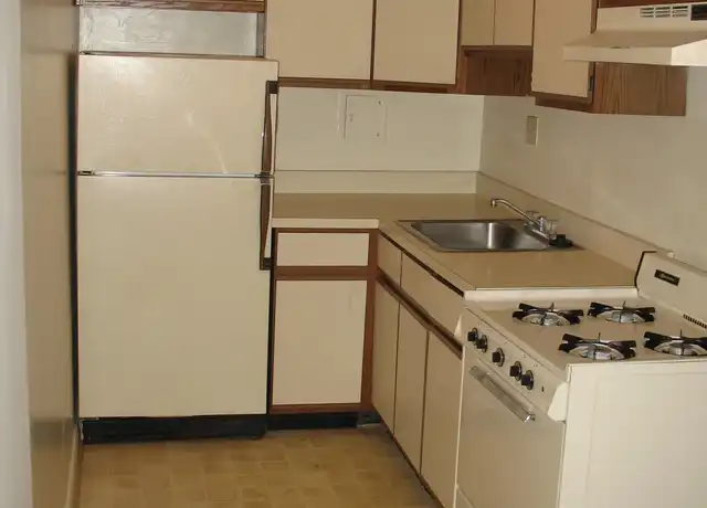 Property at 2521 20th Rd N Unit 203, Arlington, VA, 22201, 1 bed, 1 bath, [object Object]