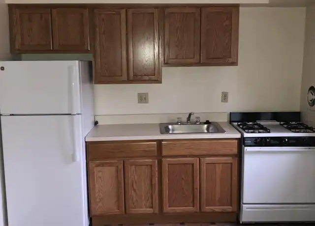 Property at 2521 20th Rd N Unit 203, Arlington, VA, 22201, 1 bed, 1 bath, [object Object]
