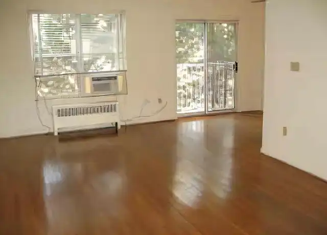 Property at 2521 20th Rd N Unit 203, Arlington, VA, 22201, 1 bed, 1 bath, [object Object]