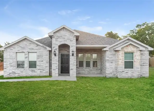 Property at 1910 S Uhl Rd, Glenn Heights, TX, 75154, 4 beds, 2 baths, [object Object]