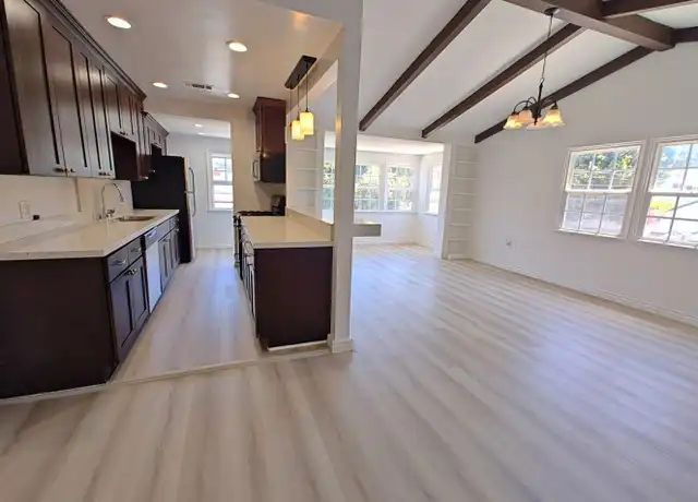 Property at 10385 W Olympic Blvd Unit 8, Los Angeles, CA, 90064, 2 beds, 1 bath, [object Object]