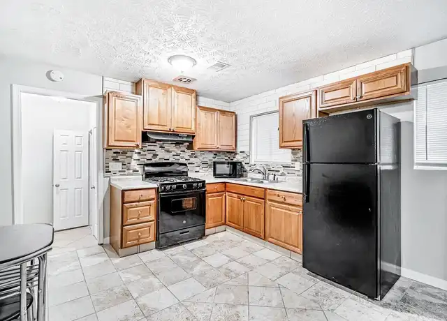Property at 585 Fielding Cir, Riverdale, GA, 30274, 1 bed, 1 bath, [object Object]