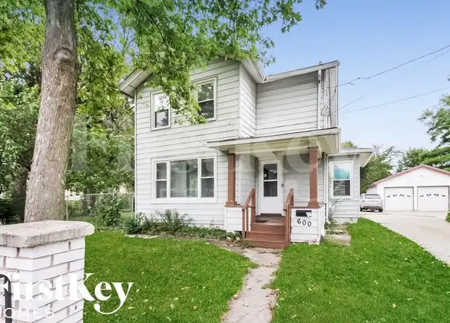 Property at 600 Fulton St, Aurora, IL, 60505, 3 beds, 1 bath, [object Object]
