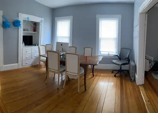 Property at 28 Gershom Ave Unit 1, Lowell, MA, 01854, 4 beds, 1 bath, [object Object]