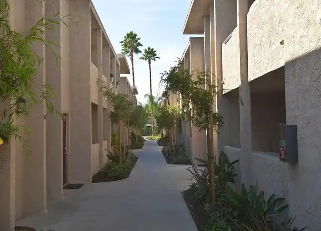 Property at 15130 Woodruff Ave, Bellflower, CA, 90706, 2 beds, 1 bath, [object Object]