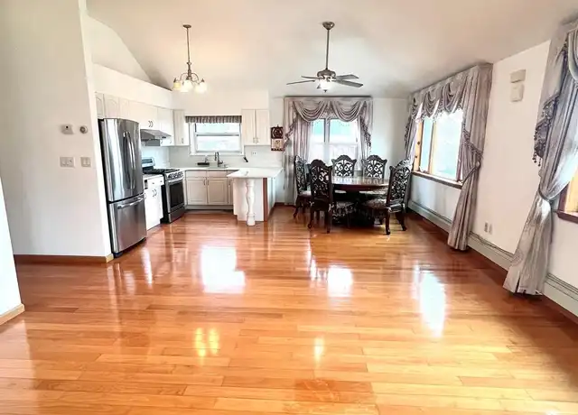 Property at 200-29 45th Rd Unit 2FL, Flushing, NY, 11361, 3 beds, 2 baths, [object Object]