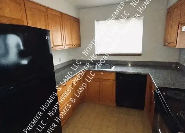 Property at 114 NW 3rd Pl Unit G, Renton, WA, 98057, 2 beds, 1 bath, [object Object]
