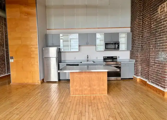 Property at 112 S Gay St Unit 402, Knoxville, TN, 37902, 2 beds, 1 bath, [object Object]
