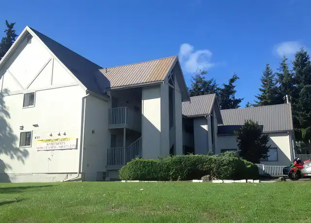 Property at 835 N Oak Harbor St Unit 202, Oak Harbor, WA, 98277, 0 beds, 1 bath, [object Object]