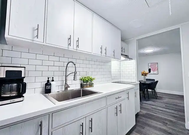 Property at Wood Gate Apartments - 2048 Pine Needle Ct, Columbus, OH, 43232, 2 beds, 1 bath, [object Object]