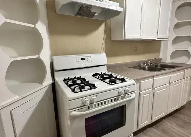 Property at 314 N Nueces Unit C, San Antonio, TX, 78207, 2 beds, 1 bath, [object Object]