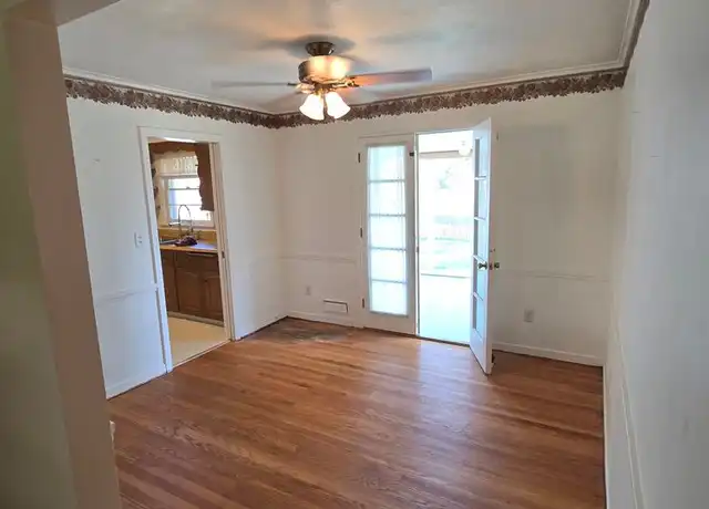 Property at 210 Kenilworth Dr, Rockford, IL, 61108, 2 beds, 1 bath, [object Object]