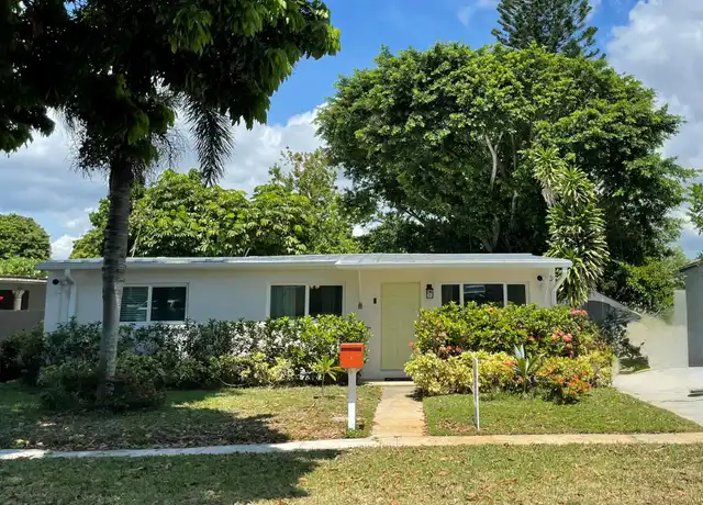 Property at 5523 Columbus Rd, West Palm Beach, FL, 33405, 3 beds, 1.5 baths, [object Object]