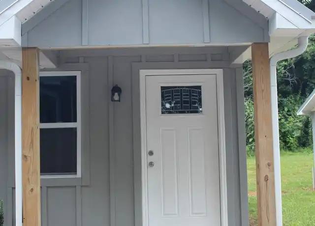 Property at 129 Cascade Ave Unit 26, McMinnville, TN, 37110, 2 beds, 1 bath, [object Object]