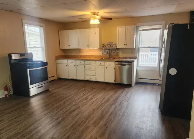 Property at 31 Merchants Ave Unit 31-1st Floor, Taftville, CT, 06380, 4 beds, 1 bath, [object Object]