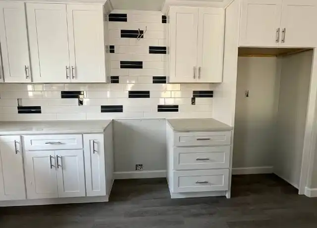 Property at 206 N Michigan Ave, Roswell, NM, 88201, 3 beds, 2 baths, [object Object]