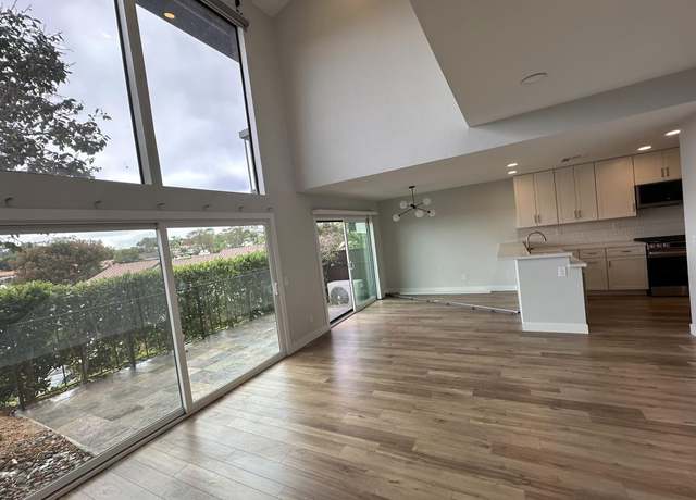 Photo of 1043 Santa Helena Park Ct, Solana Beach, CA 92075