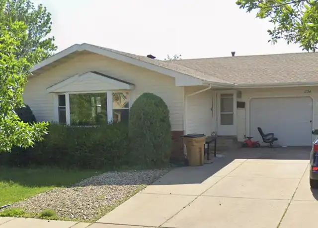 Property at 1732 6th St SE Unit 1734, Minot, ND, 58701, 3 beds, 2 baths, [object Object]