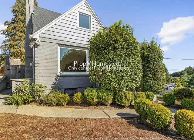 Property at 3224 SW 12th Ave, Portland, OR, 97239, 4 beds, 3 baths, [object Object]
