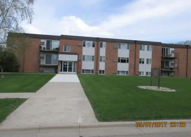 Property at 1705 6th Ave E Unit 4, Alexandria, MN, 56308, 1 bed, 1 bath, [object Object]