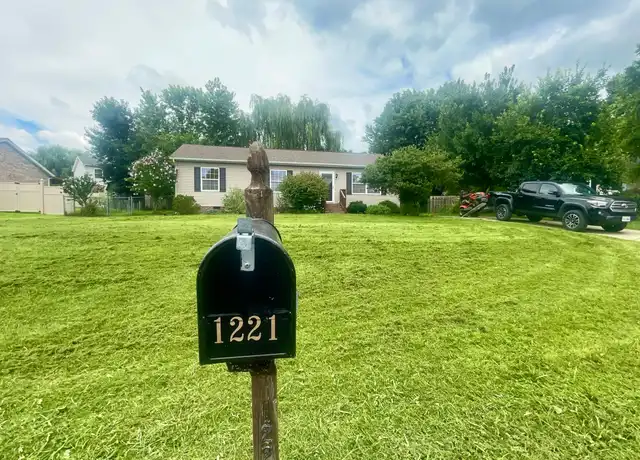 Property at 1221 Calina Ct, Harrisonburg, VA, 22801, 3 beds, 2 baths, [object Object]