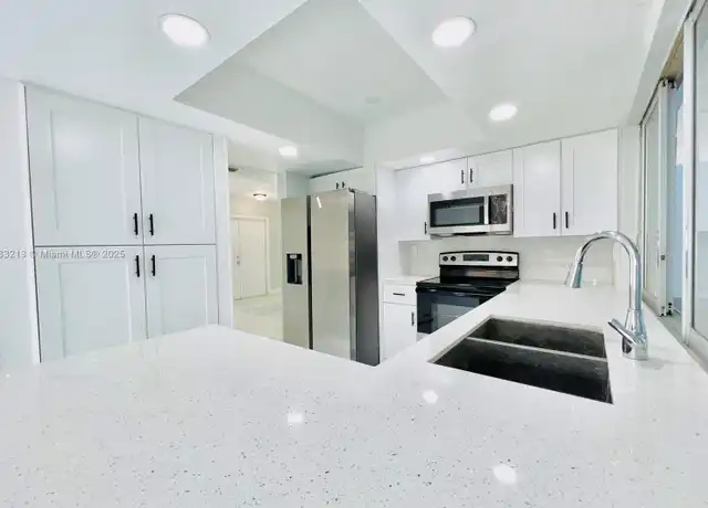 Property at 4971 SW 7th Ct, Margate, FL, 33068, 4 beds, 2 baths, [object Object]