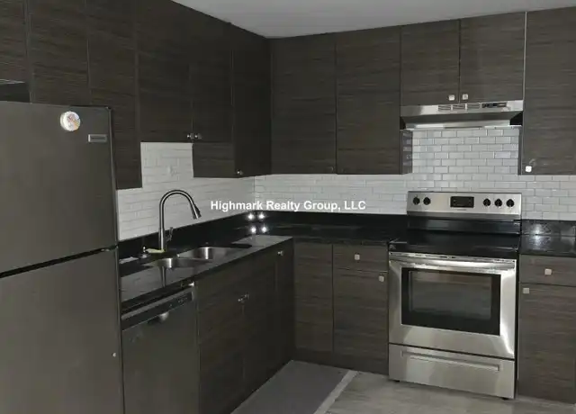 Property at 525 N Quentin Rd, Palatine, IL, 60067, 1 bed, 1 bath, [object Object]