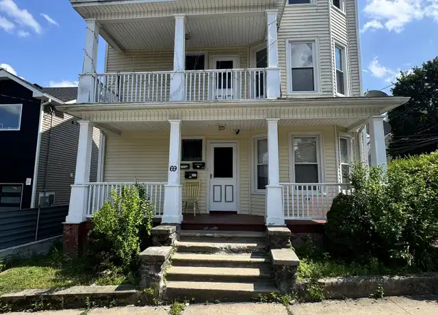 Property at 69 Seymour St, Waterbury, CT, 06708, 2 beds, 3 baths, [object Object]