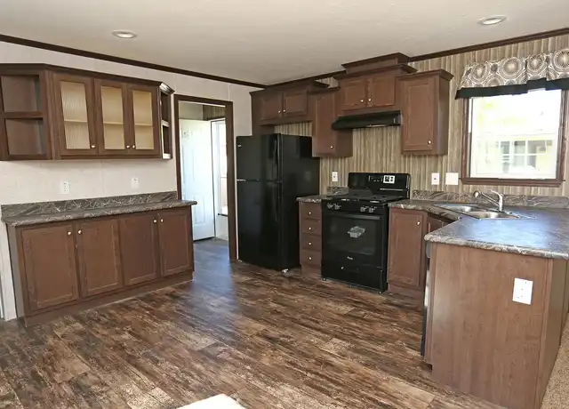 Property at Candlewick Court - 1800 Candlewick Dr, Owosso, MI, 48867, 3 beds, 2 baths, [object Object]