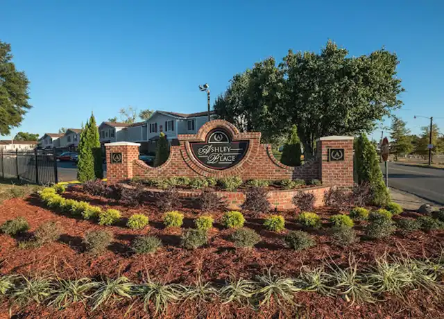 Property at 5709 Electra Ln Unit 6634-E, Charlotte, NC, 28212, 3 beds, 2 baths, [object Object]