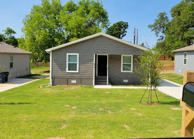 Property at 415 E Day St, Denison, TX, 75021, 3 beds, 2 baths, [object Object]
