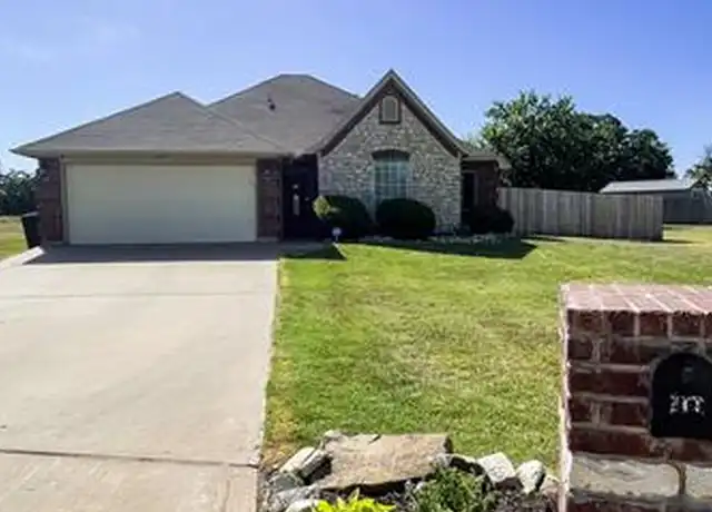 Property at 409 Ridgeway Blvd, Weatherford, TX, 76086, 3 beds, 2 baths, [object Object]