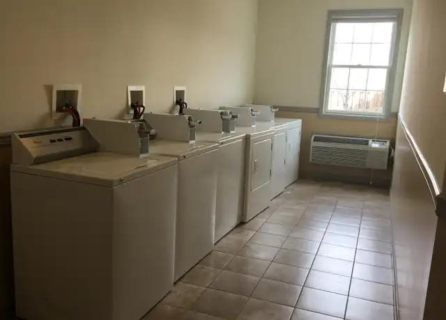 Property at 66 Sicard St Unit 3C, New Brunswick, NJ, 08901, 2 beds, 1 bath, [object Object]