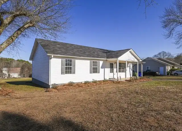 Property at 608 Lakeview Dr, Monroe, GA, 30656, 3 beds, 2 baths, [object Object]