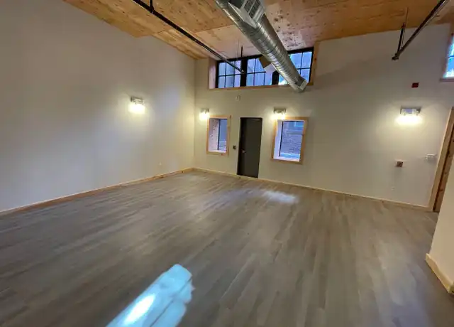 Property at 173 Weeden St Unit 1102, Pawtucket, RI, 02860, 1 bed, 1 bath, [object Object]