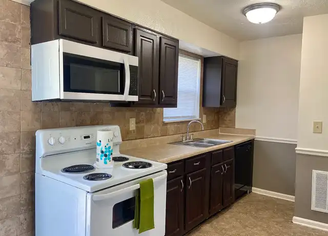 Property at The Woods Apartments - 3300 Wooded Way, Jeffersonville, IN, 47130, 1-2 bed, 1-1.5 bath, [object Object]